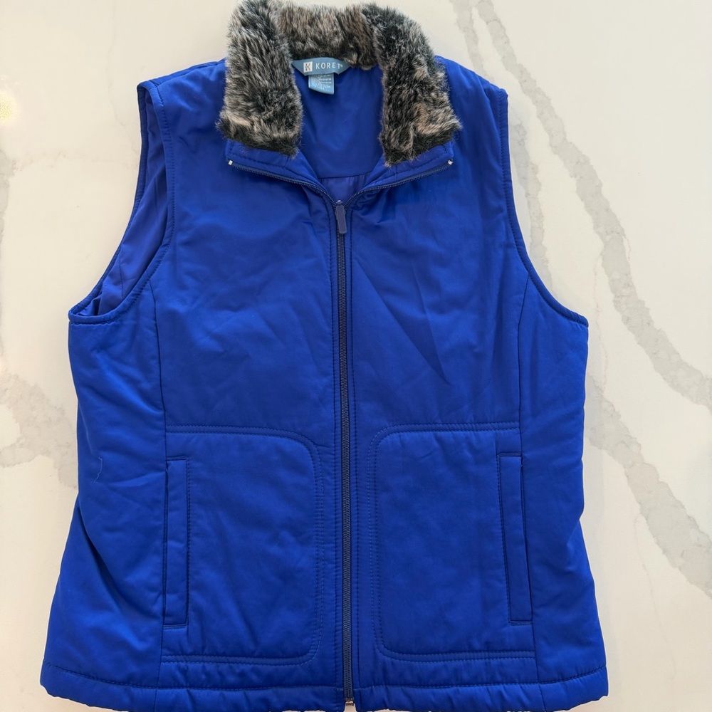 Vintage Y2K Koret Cobalt Blue Quilted Faux Fur Collar Vest Women’s M